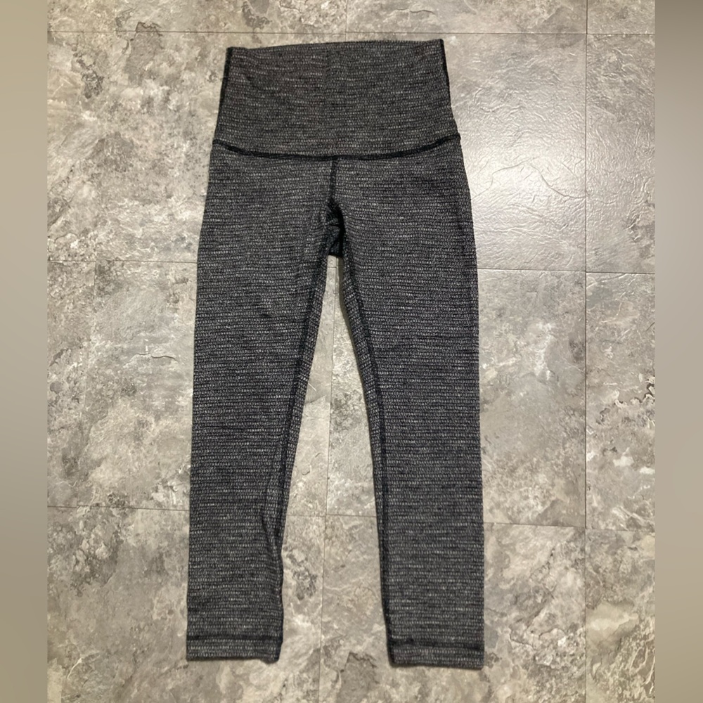 Lululemon Leggings (Cropped)